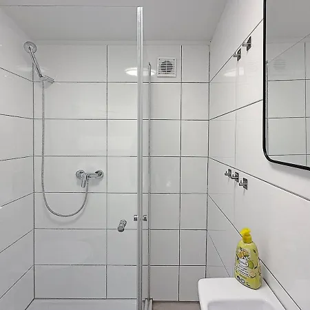 Zentr Gruppen-duplex 13 Schlafplaetze, Ps5, Spiele & Terrasse Prázdninový dům