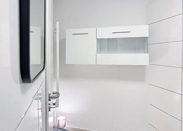 Semesterbostad Zentr Gruppen-duplex 13 Schlafplaetze, Ps5, Spiele & Terrasse Stuttgart