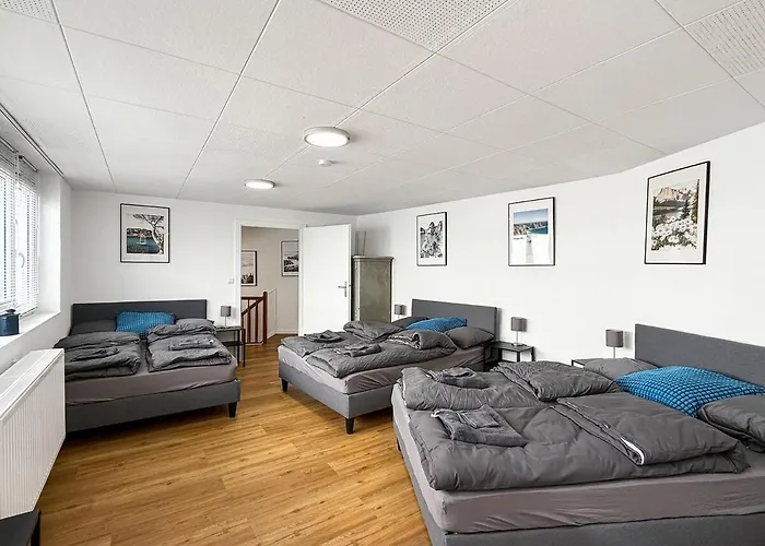 Zentr Gruppen-duplex 13 Schlafplaetze, Ps5, Spiele & Terrasse Semesterbostad