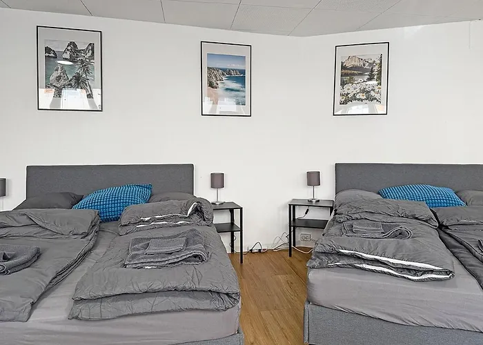 Zentr Gruppen-duplex 13 Schlafplaetze, Ps5, Spiele & Terrasse Stuttgart