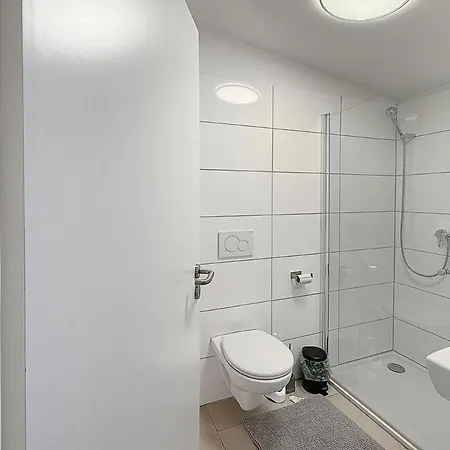 Holiday home Zentr Gruppen-duplex 13 Schlafplaetze, Ps5, Spiele & Terrasse *