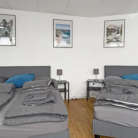 Zentr Gruppen-duplex 13 Schlafplaetze, Ps5, Spiele & Terrasse שטוטגרט